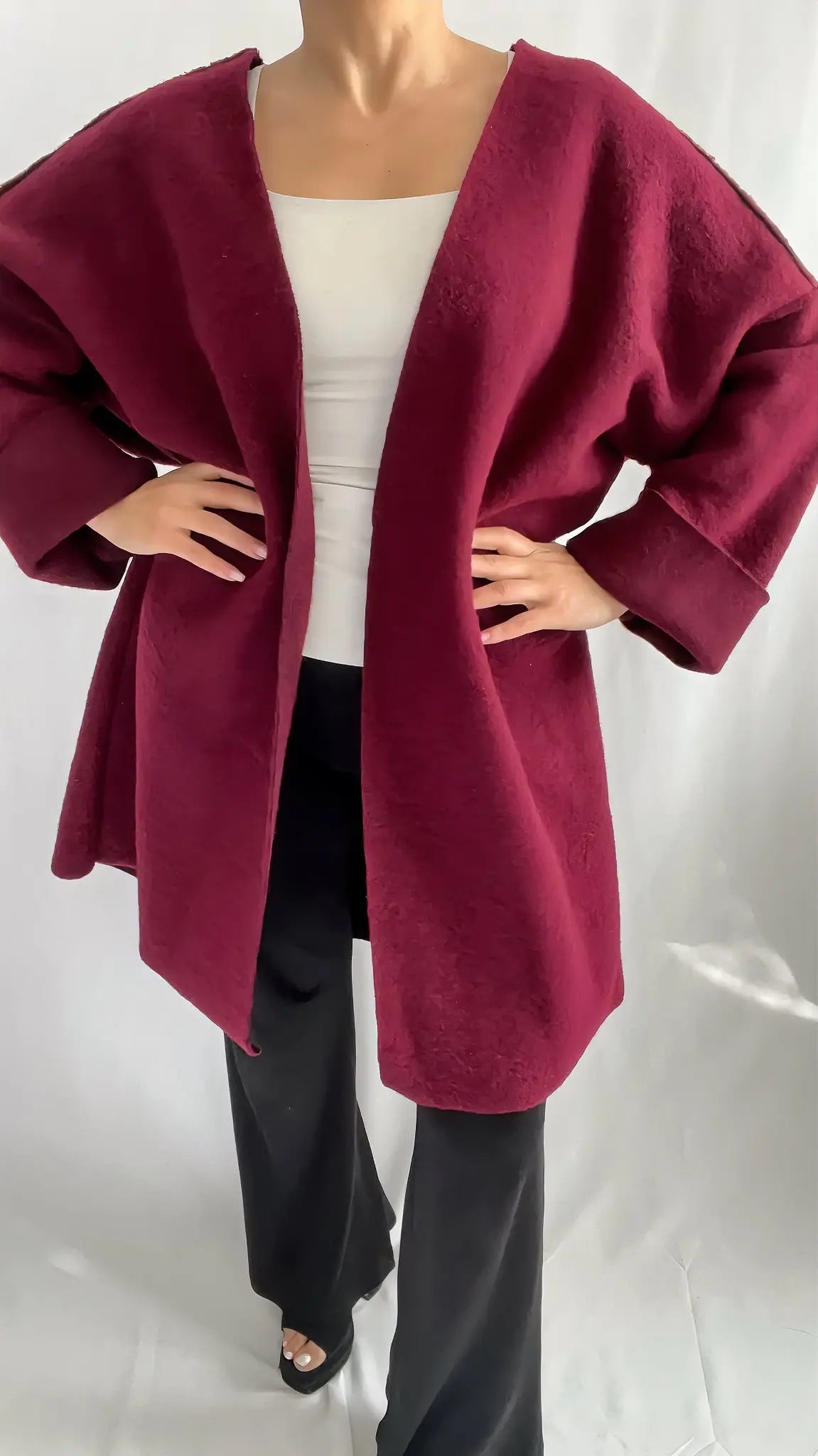 Cardigan mi-long en tricot oversize, style décontracté et confortable - ARMINE'S STYLE HUB