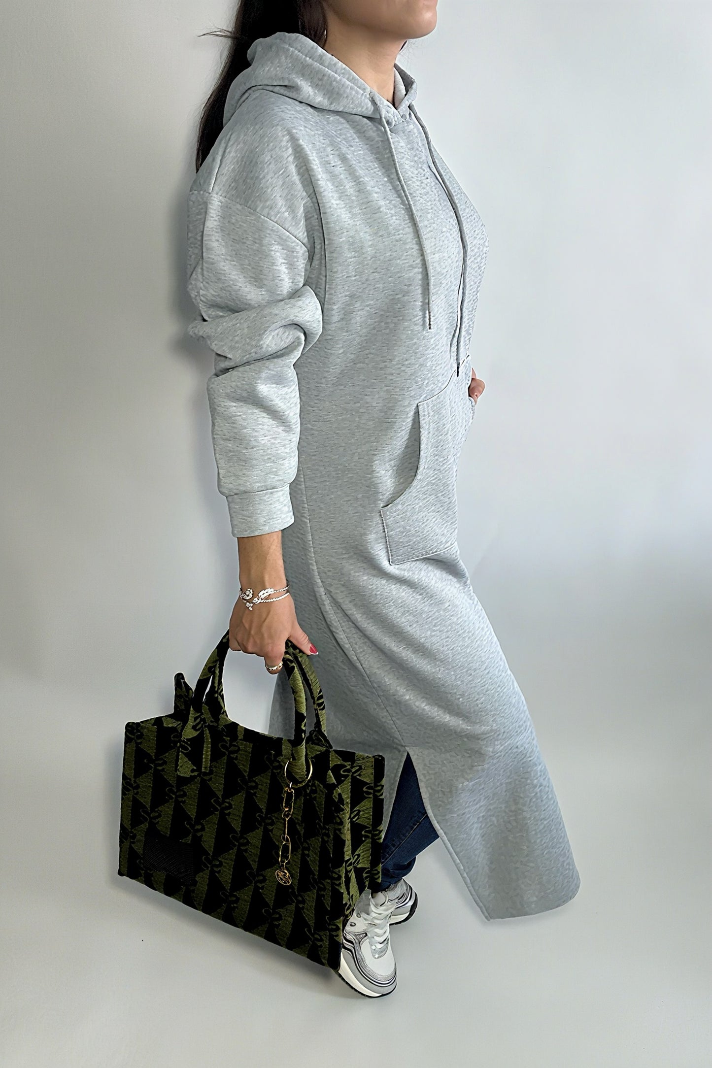 Pull-robe à capuche décontracté pour femme – coupe ample avec poches avant, style cosy automne/hiver/printemps