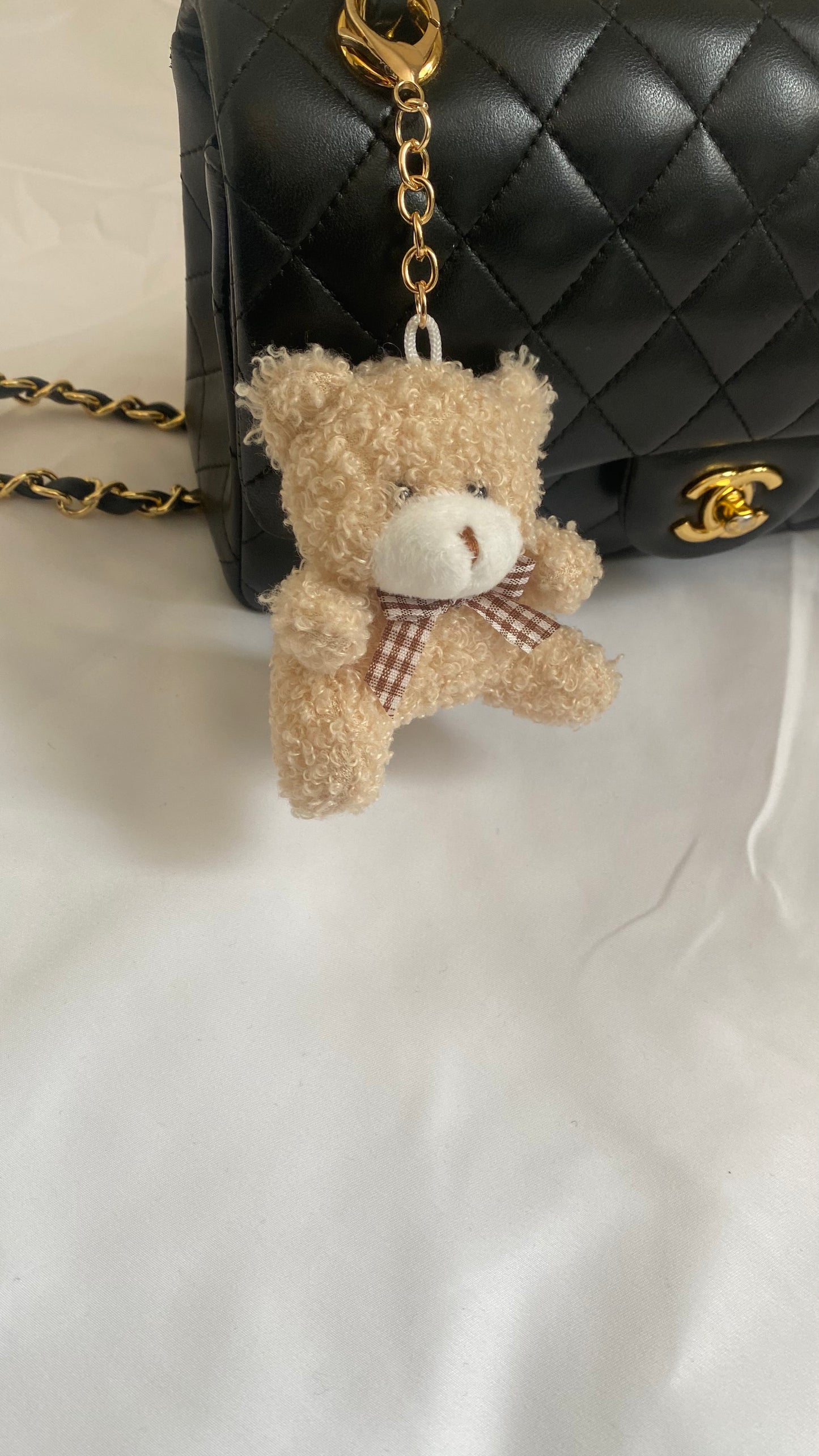 Porte-clé ourson en peluche - ARMINE'S STYLE HUB