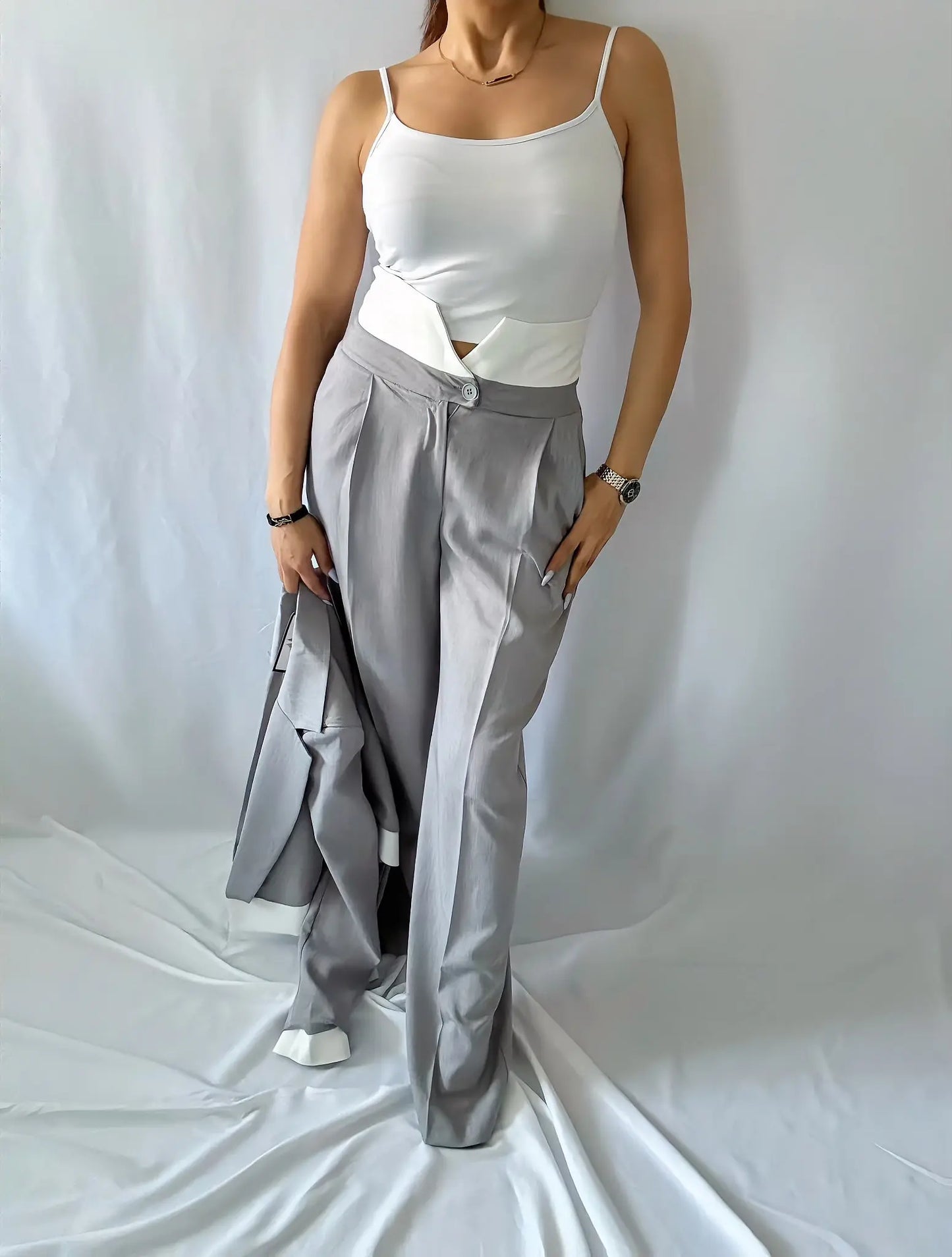 Ensemble Tailleur Blazer Court + Pantalon Taille Haute Large - Chic et Moderne - ARMINE'S STYLE HUB