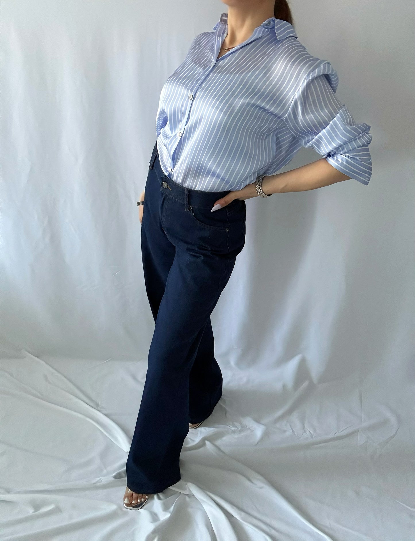 Jeans à jambes larges droites pour femmes – Coupe boyfriend en denim brut - ARMINE'S STYLE HUB