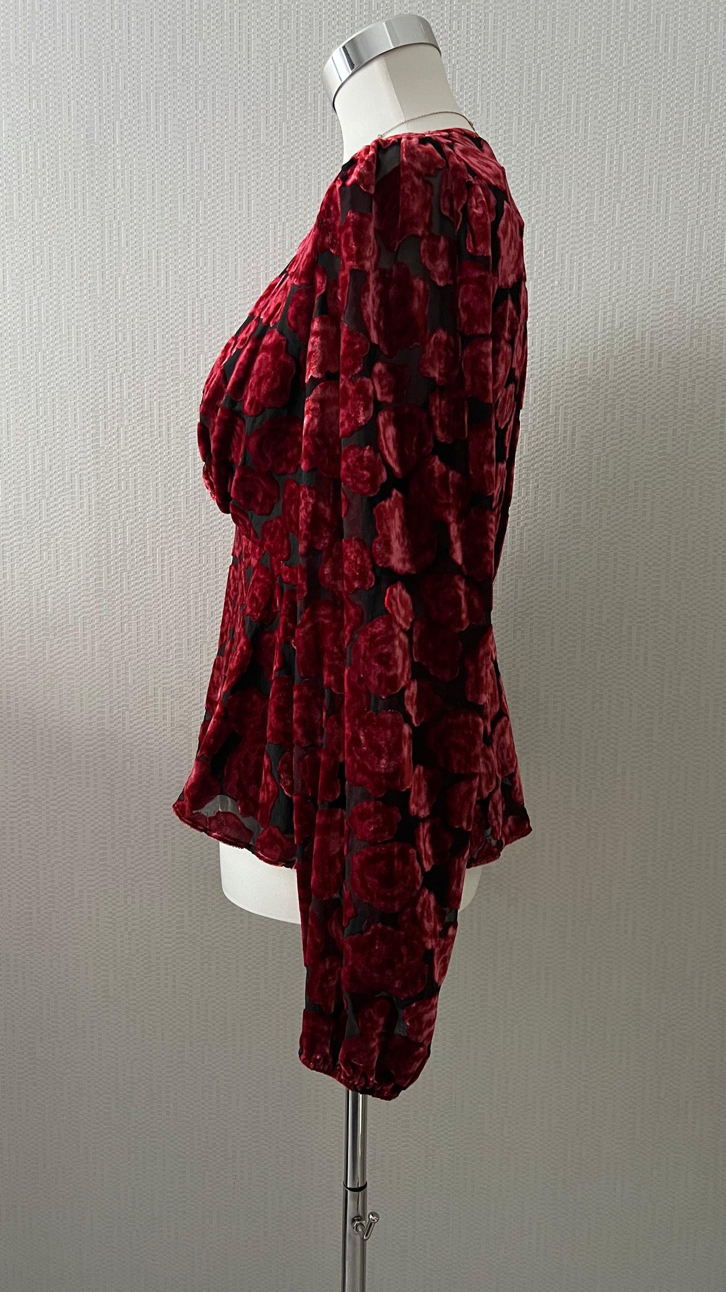 The KOOPLES Top Rock Velours Imprimé fleurs - ARMINE'S STYLE HUB