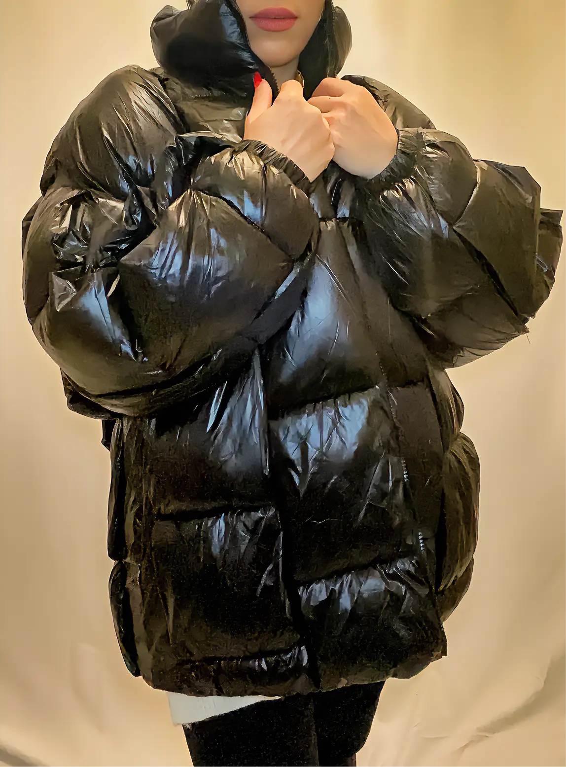Veste matelassée élégante à design carré moderne, col haut et rembourrage léger - ARMINE'S STYLE HUB