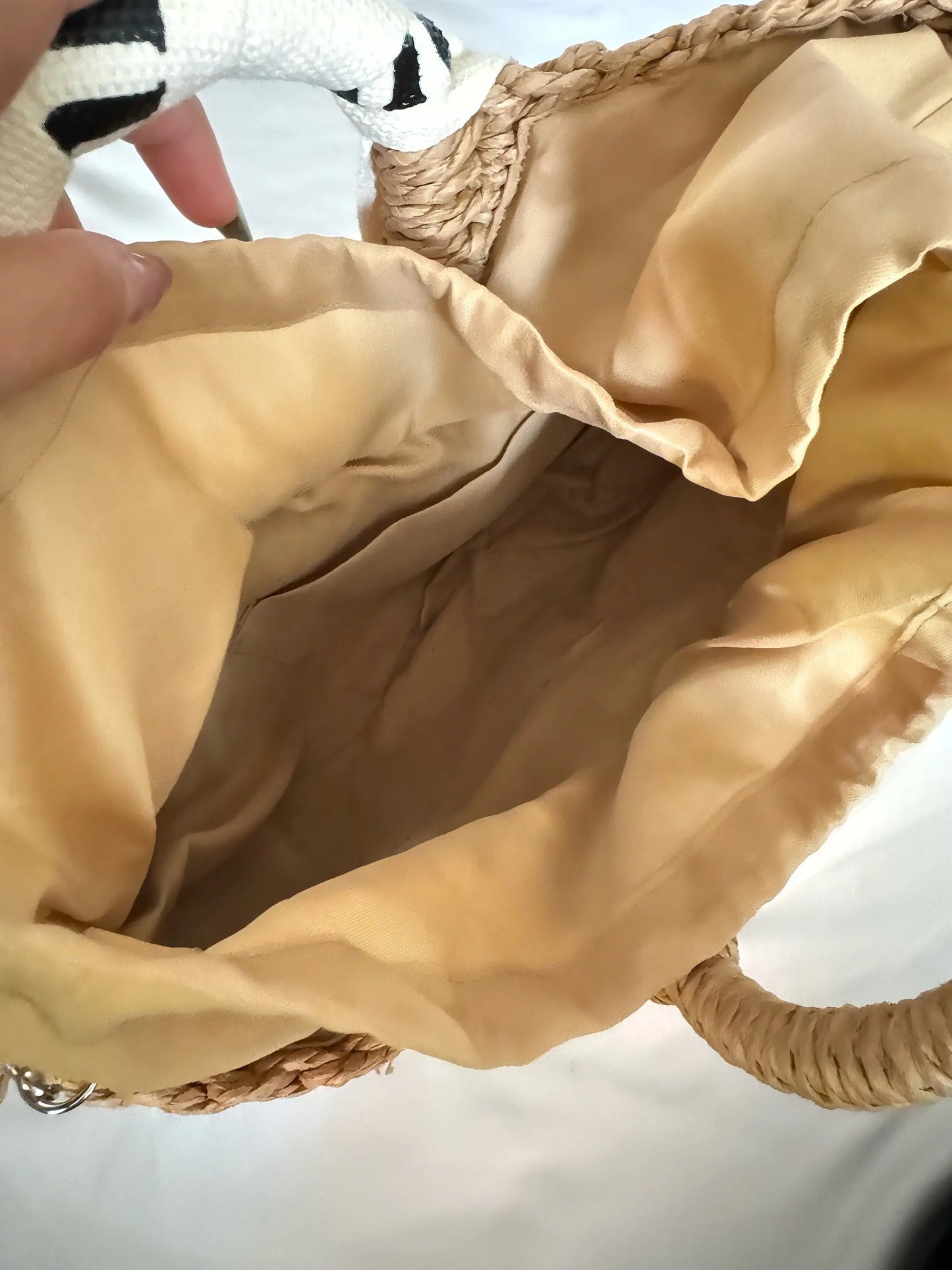Sac Fourre-Tout en Paille Élégant avec Poignée Ronde et Ruban – Style Décontracté pour Plage ou Sorties | Bandoulière Amovible | Beige ARMINE'S STYLE HUB