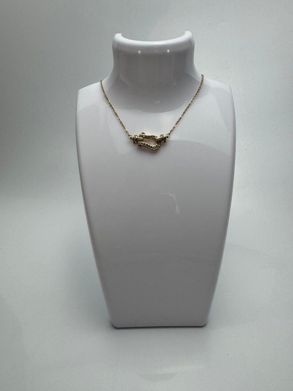 Collier Pendentif en Acier Inoxydable avec Strass Zirconium – Élégance et Brillance, Accessoire Chic et Raffiné