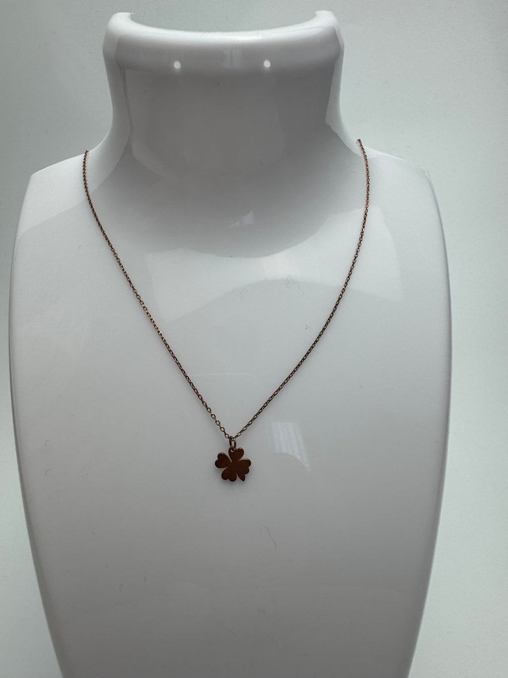Collier à pendentif - trèfle à quatre feuilles