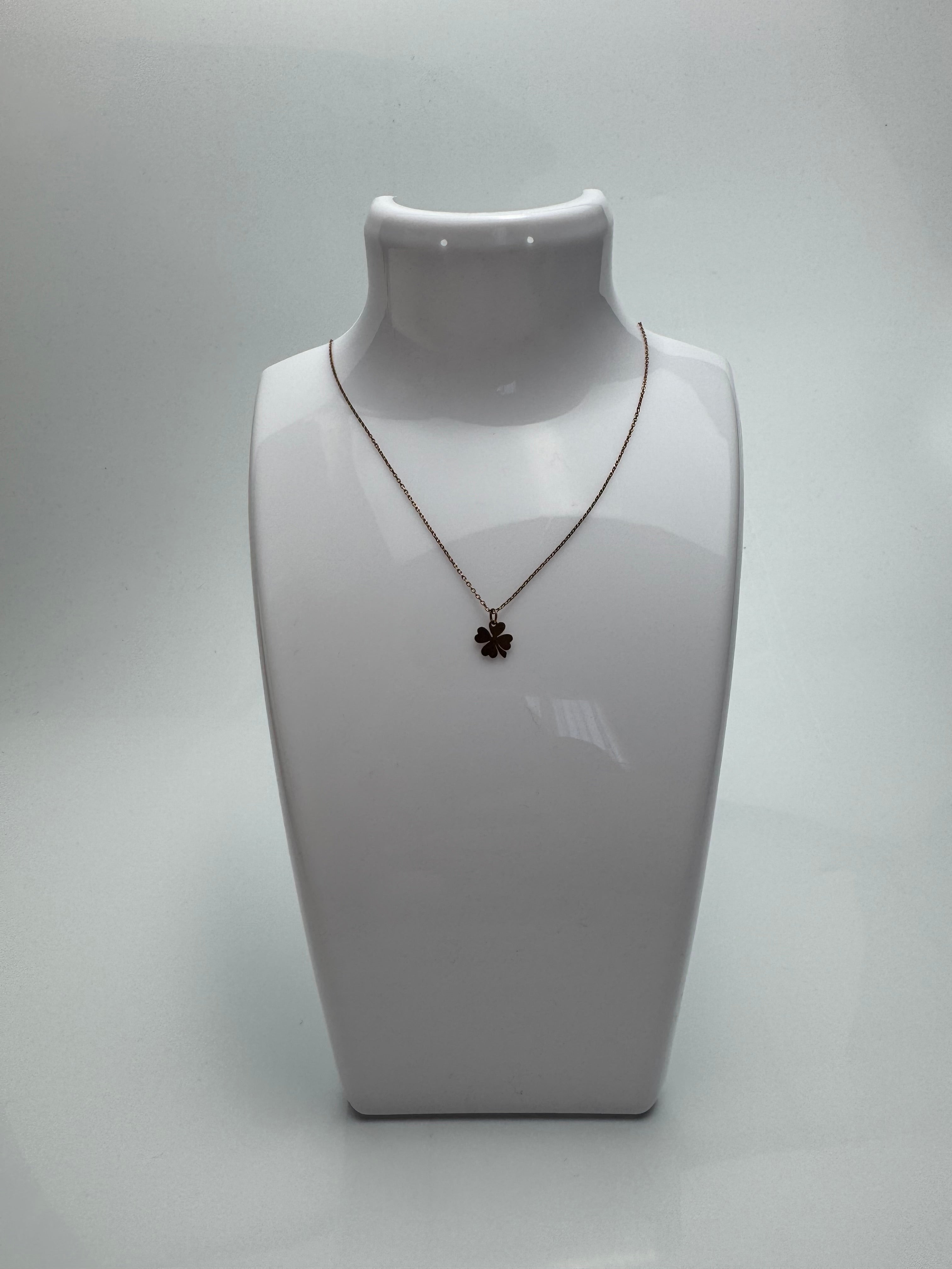 Collier à pendentif - trèfle à quatre feuilles