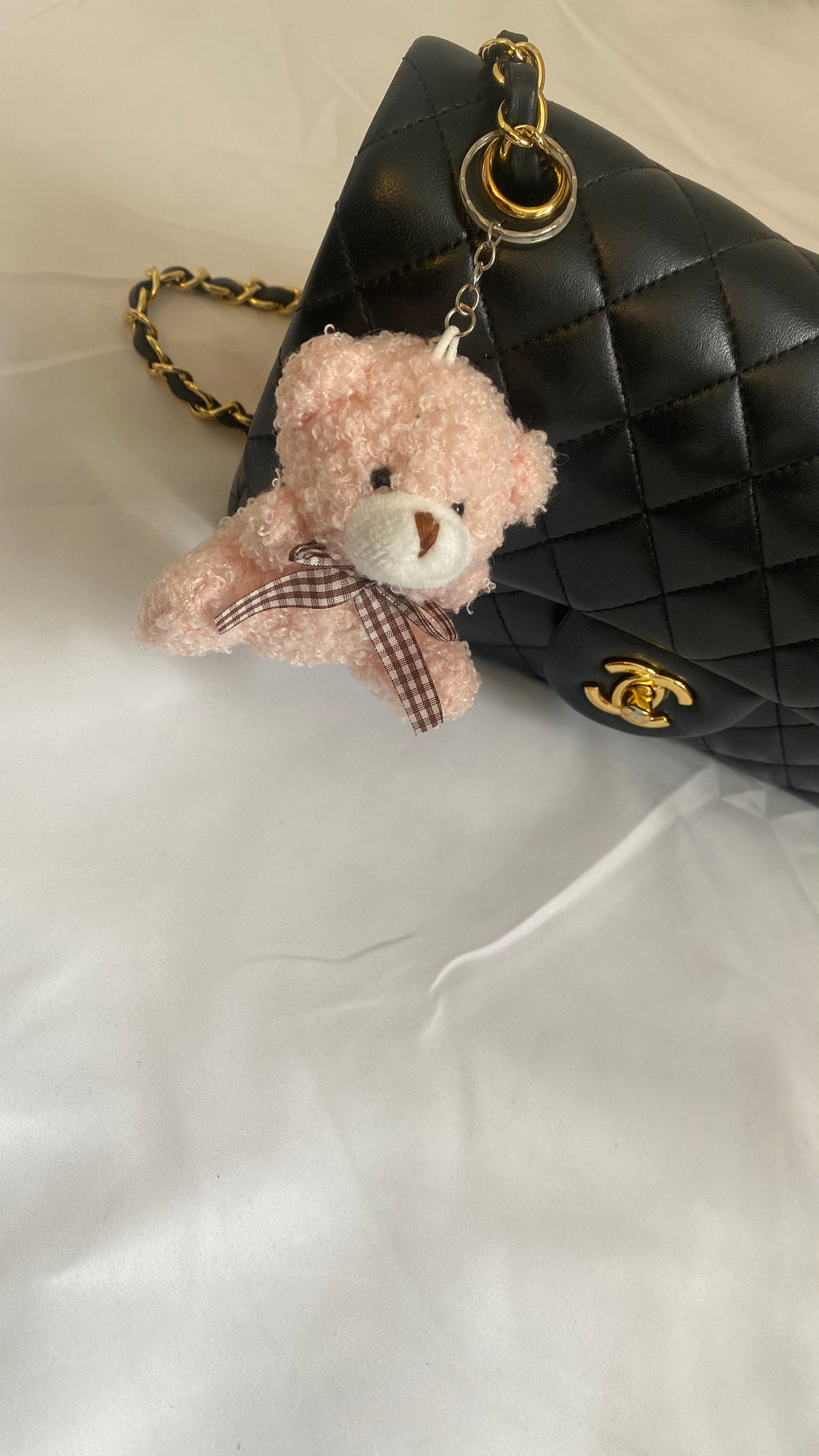 Porte-clé ourson en peluche - ARMINE'S STYLE HUB