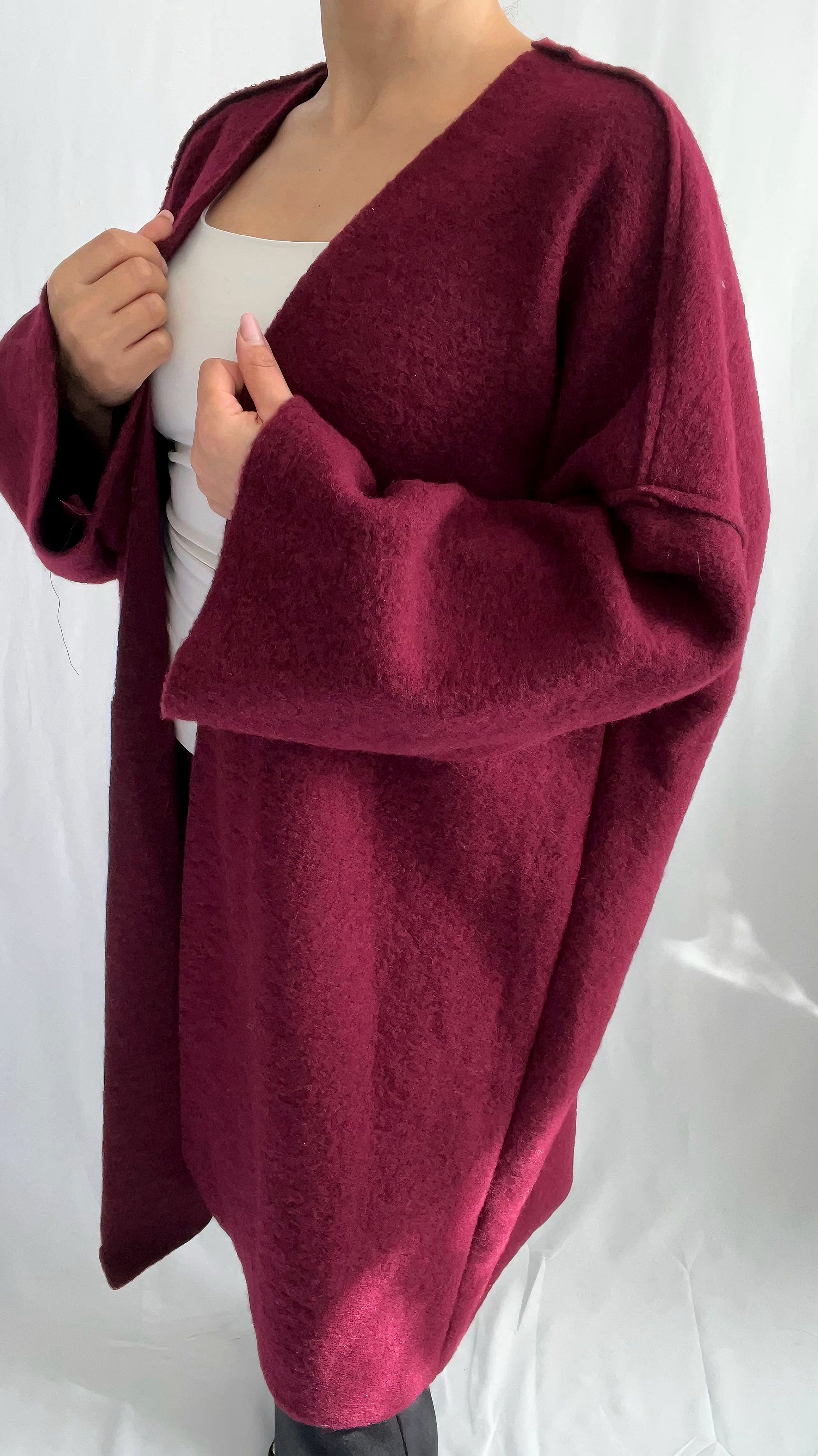 Cardigan mi-long en tricot oversize, style décontracté et confortable - ARMINE'S STYLE HUB