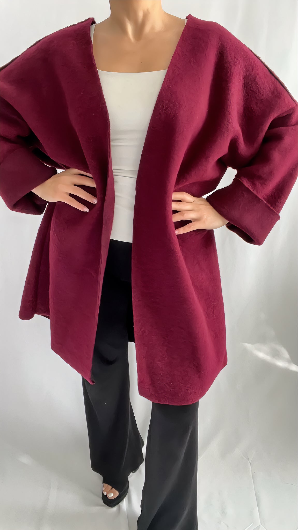 Cardigan mi-long en tricot oversize, style décontracté et confortable - ARMINE'S STYLE HUB