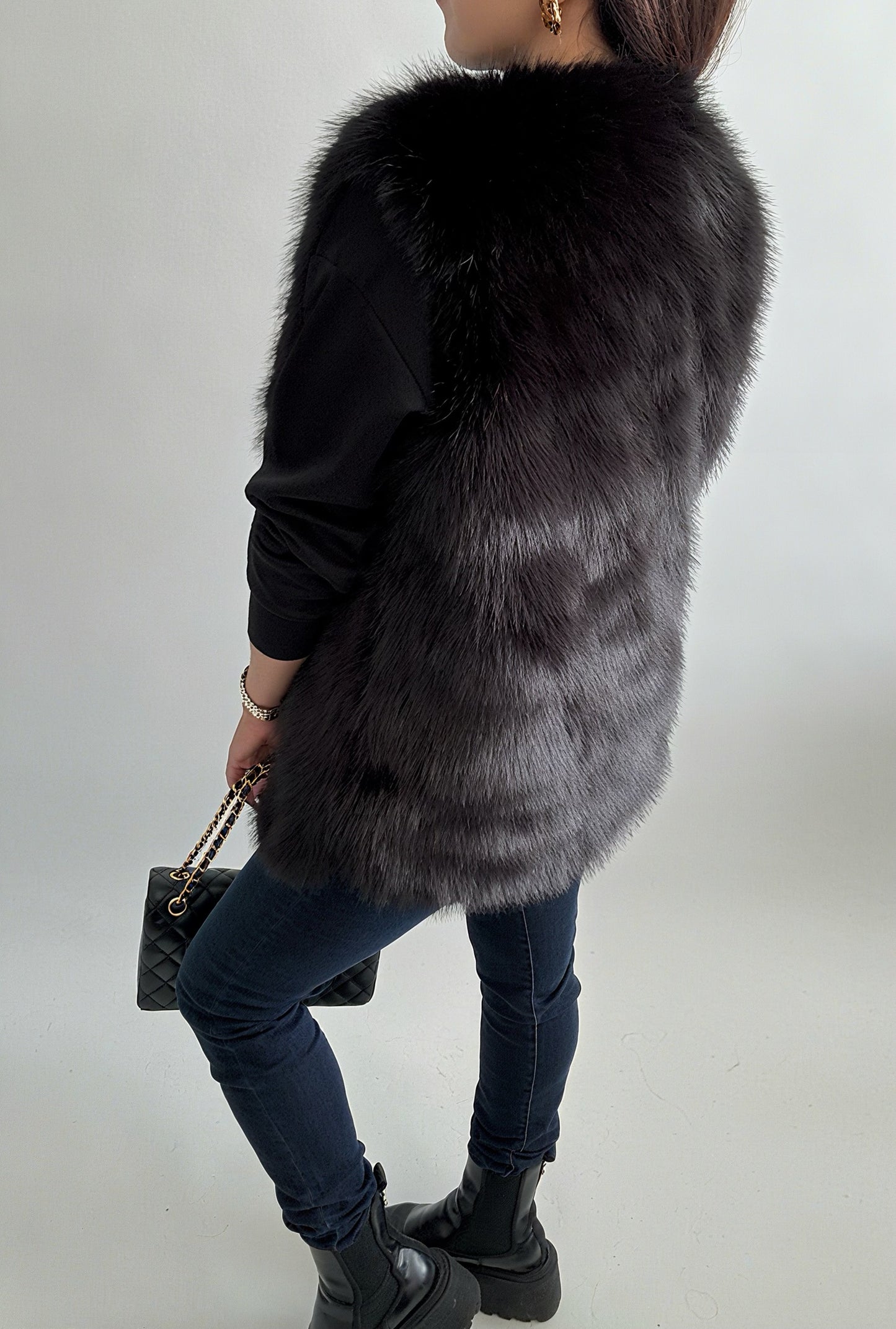 Gilet Sans Manches Femme en Fausse Fourrure – Long, Élégant & Décontracté