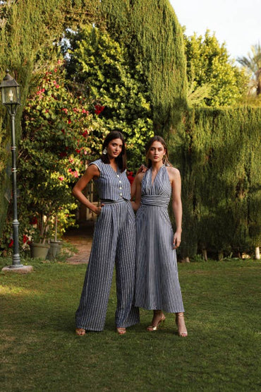 "Ensemble Piero Femme – Gilet manches courtes et pantalon large en lin rayé bleu et blanc – Été 2025"

