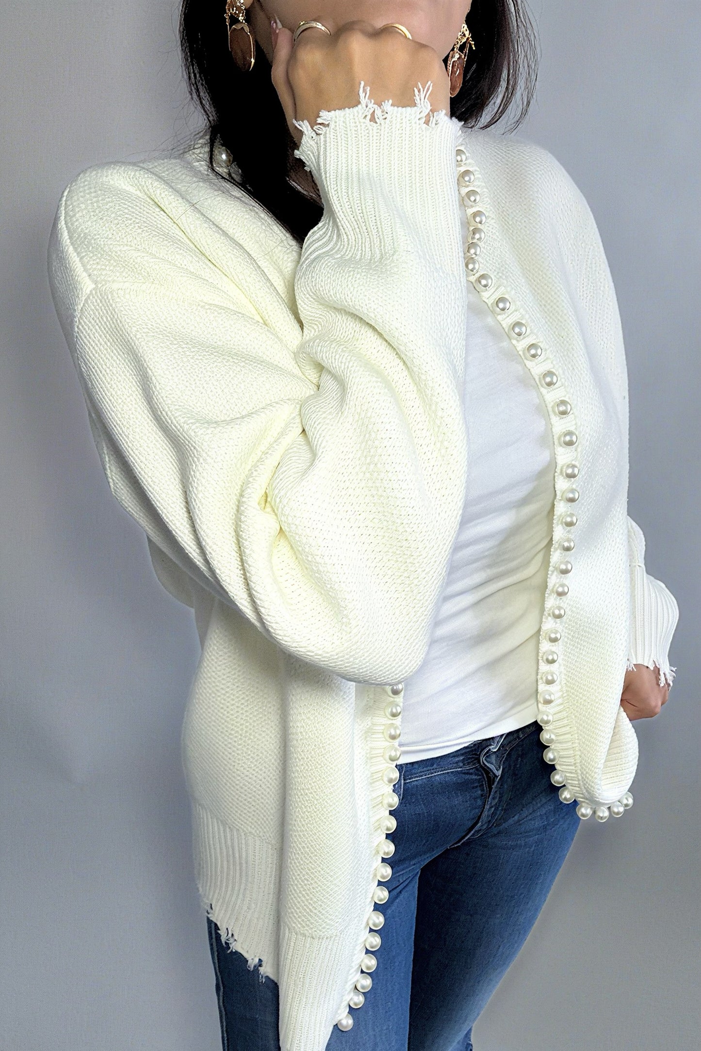 Cardigan femme élégant en maille – bordure de perles & ourlet effiloché, gilet chic toutes saisons