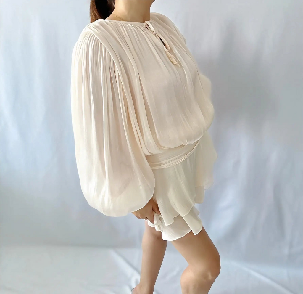 Robe Plissée Bohème Chic – Écru Doux