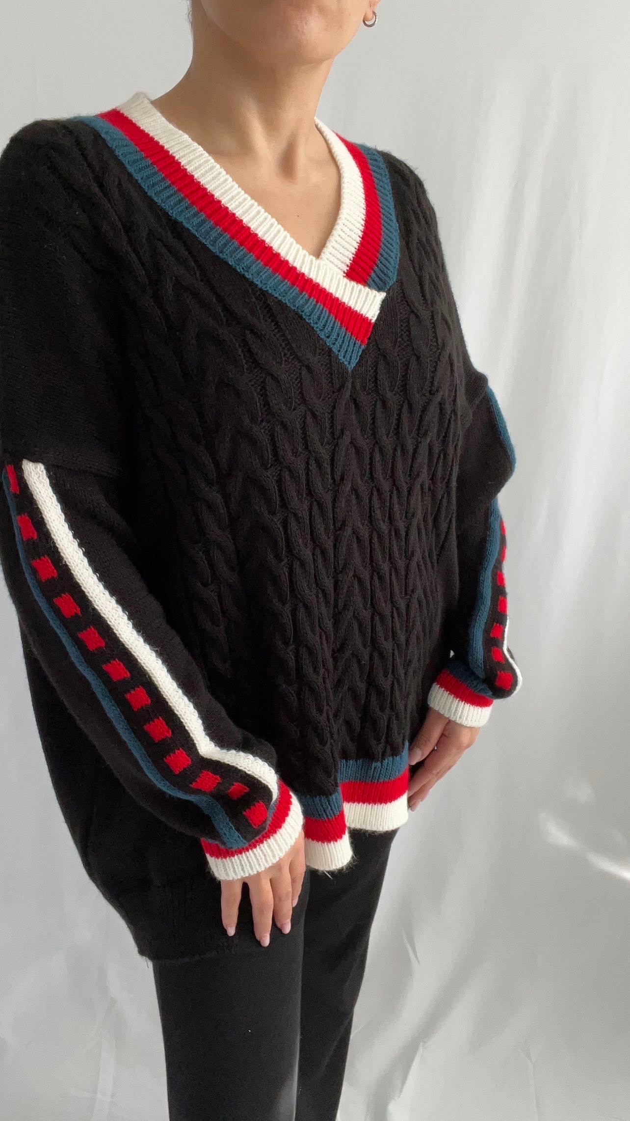 Pull en tricot torsadé col en V mode femme confortable - ARMINE'S STYLE HUB