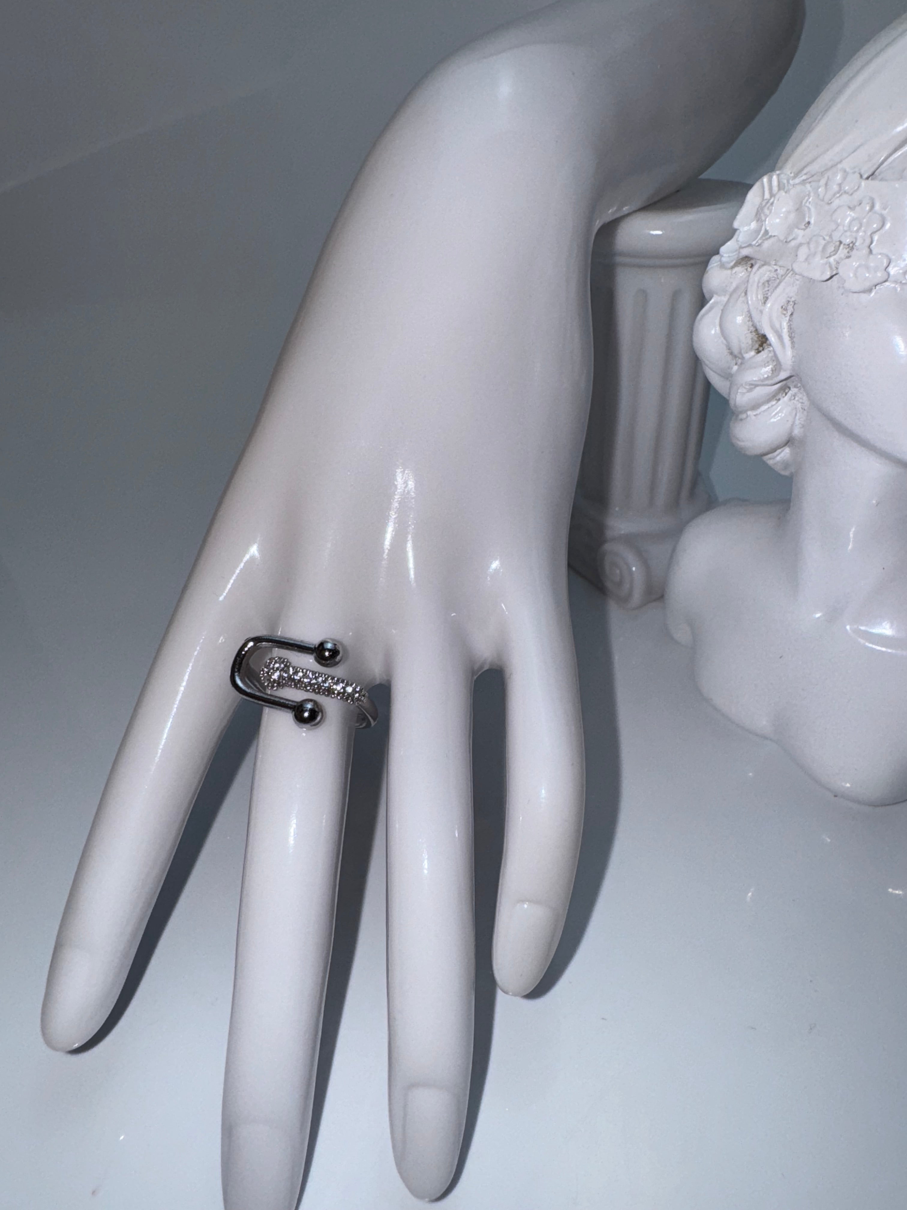 Bague en stresse Zirconium réglable, couleur argent