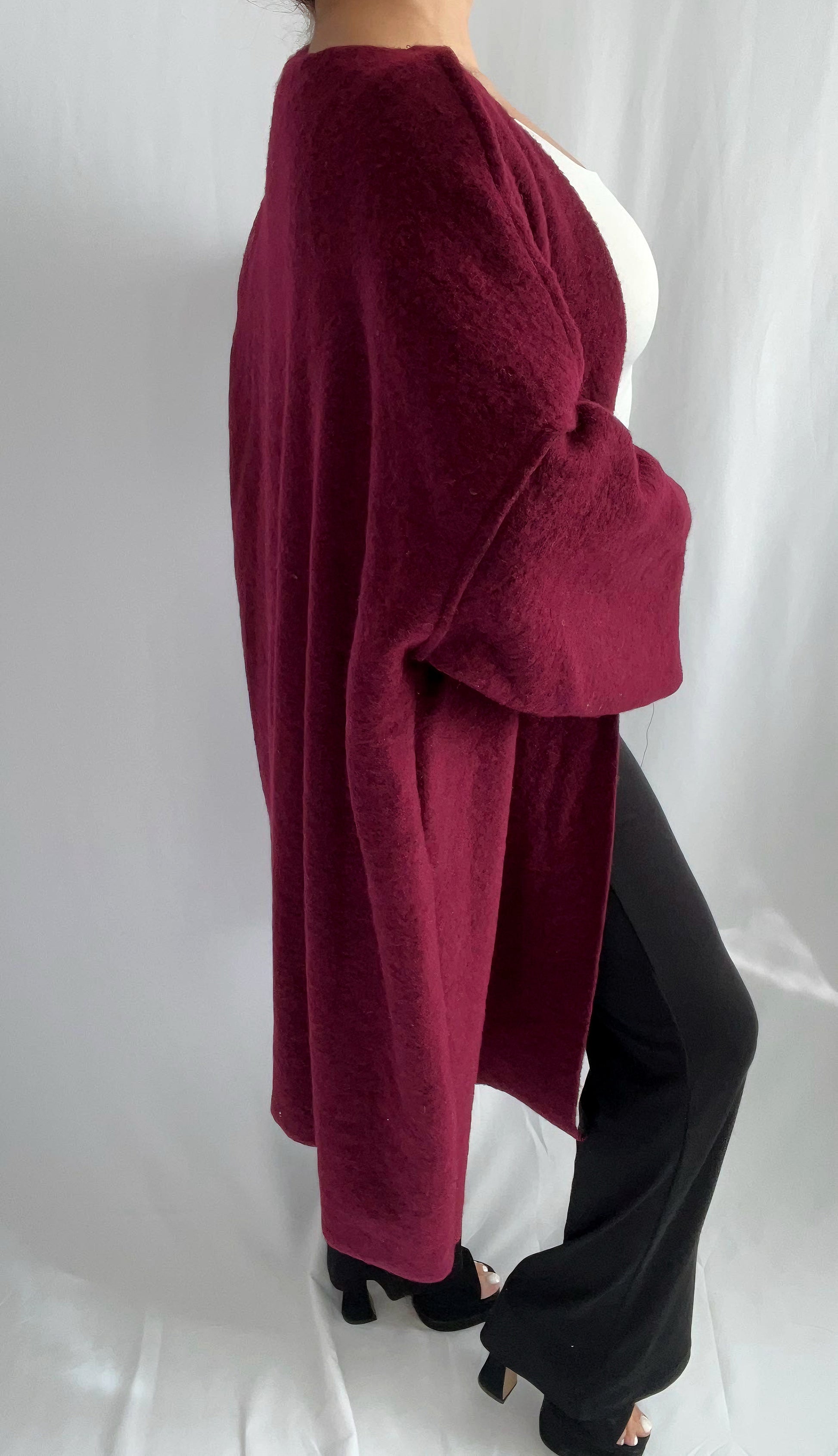 Cardigan mi-long en tricot oversize, style décontracté et confortable - ARMINE'S STYLE HUB