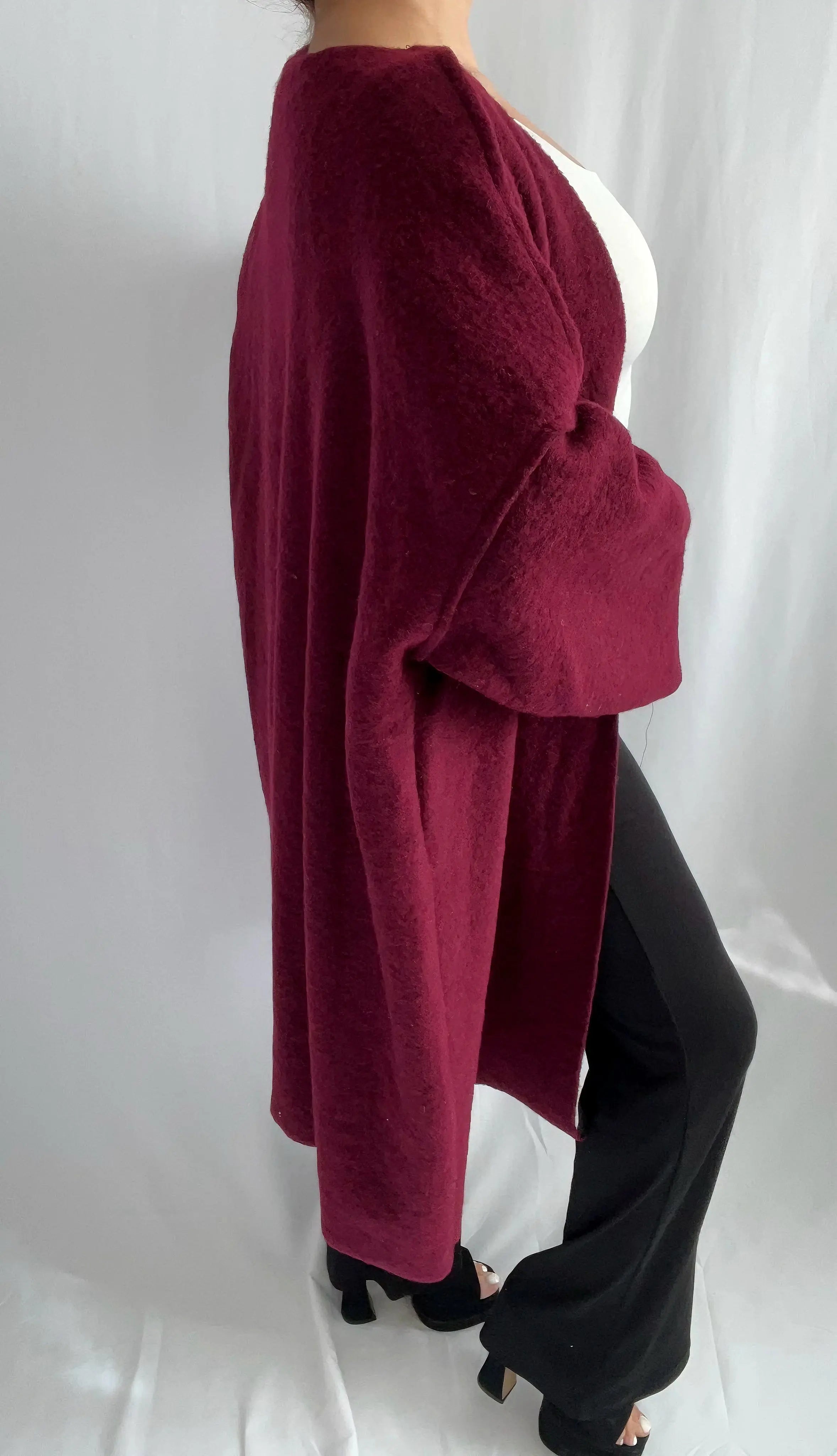 Cardigan mi-long en tricot oversize, style décontracté et confortable - ARMINE'S STYLE HUB