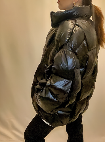 Veste matelassée élégante à design carré moderne, col haut et rembourrage léger - ARMINE'S STYLE HUB