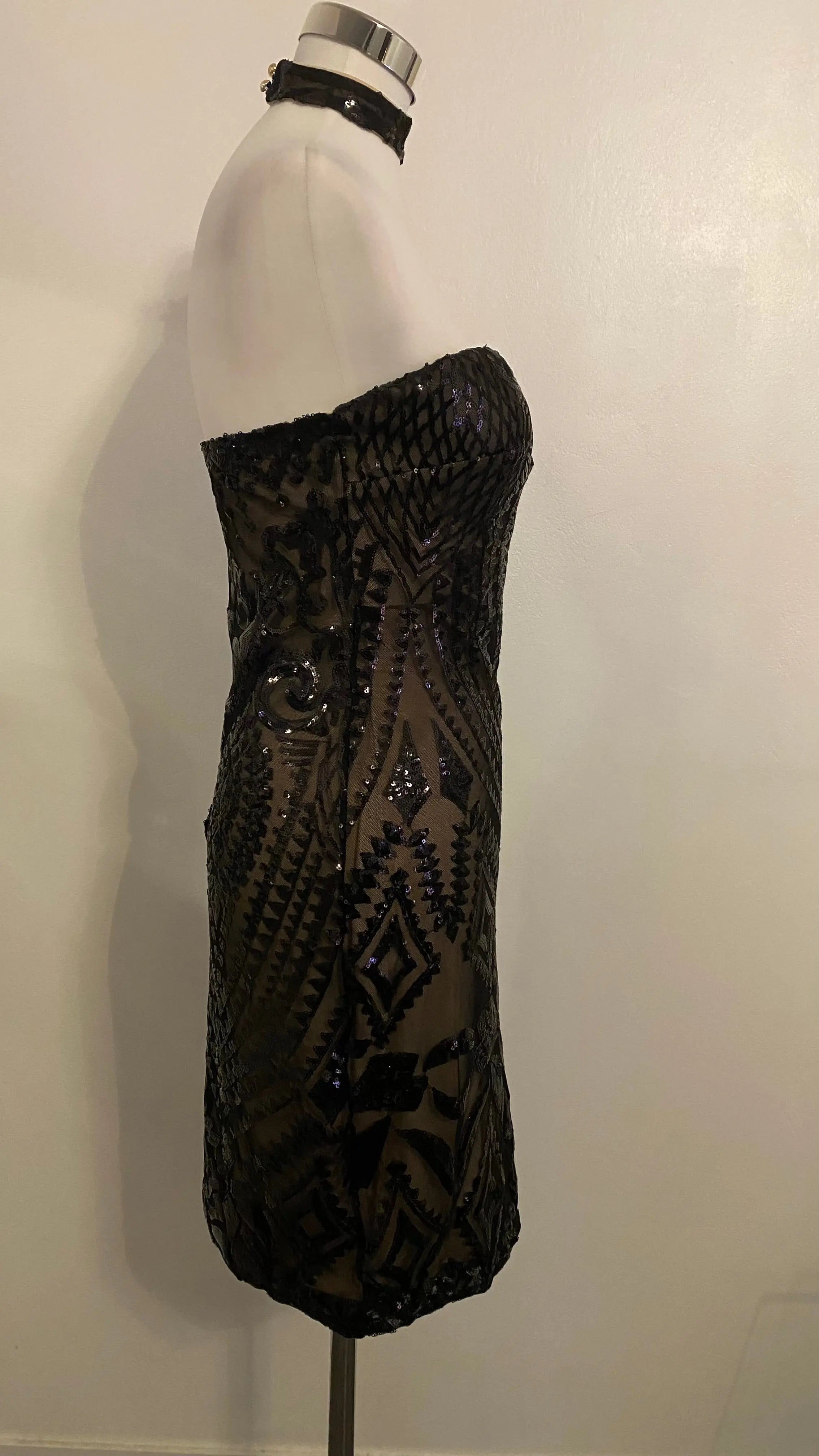 Robe bustier moulante à sequins - ARMINE'S STYLE HUB