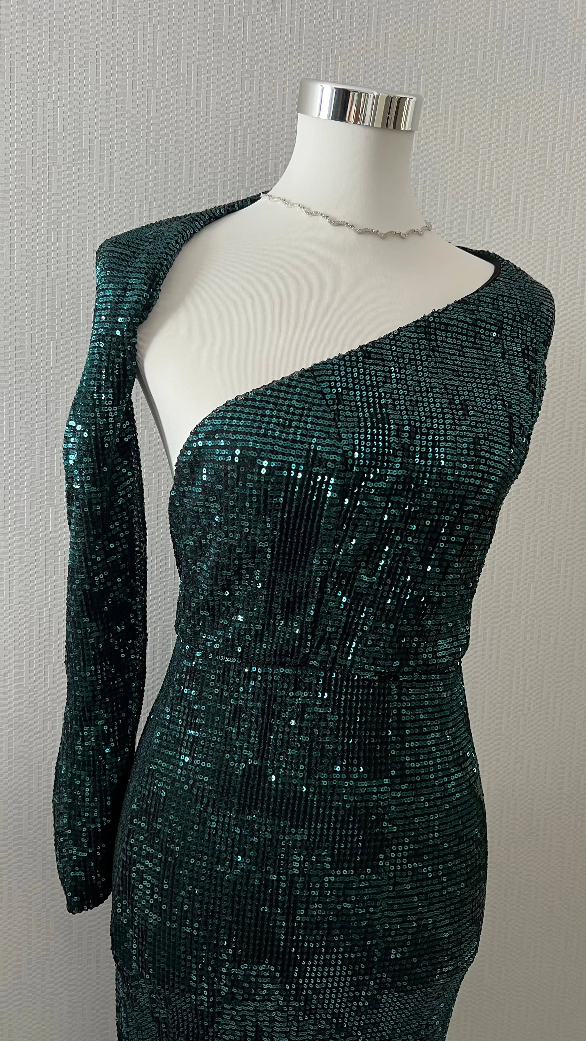 Robe de soirée élégante glamour Anita - ARMINE'S STYLE HUB