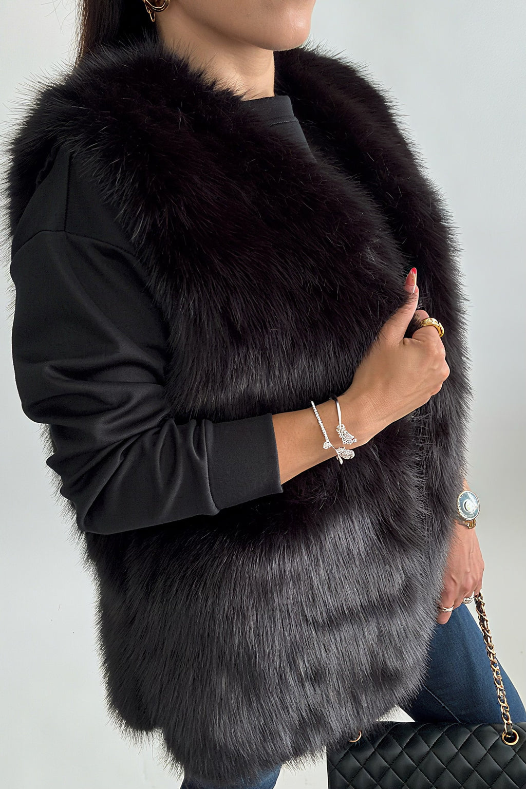 Gilet Sans Manches Femme en Fausse Fourrure – Long, Élégant & Décontracté