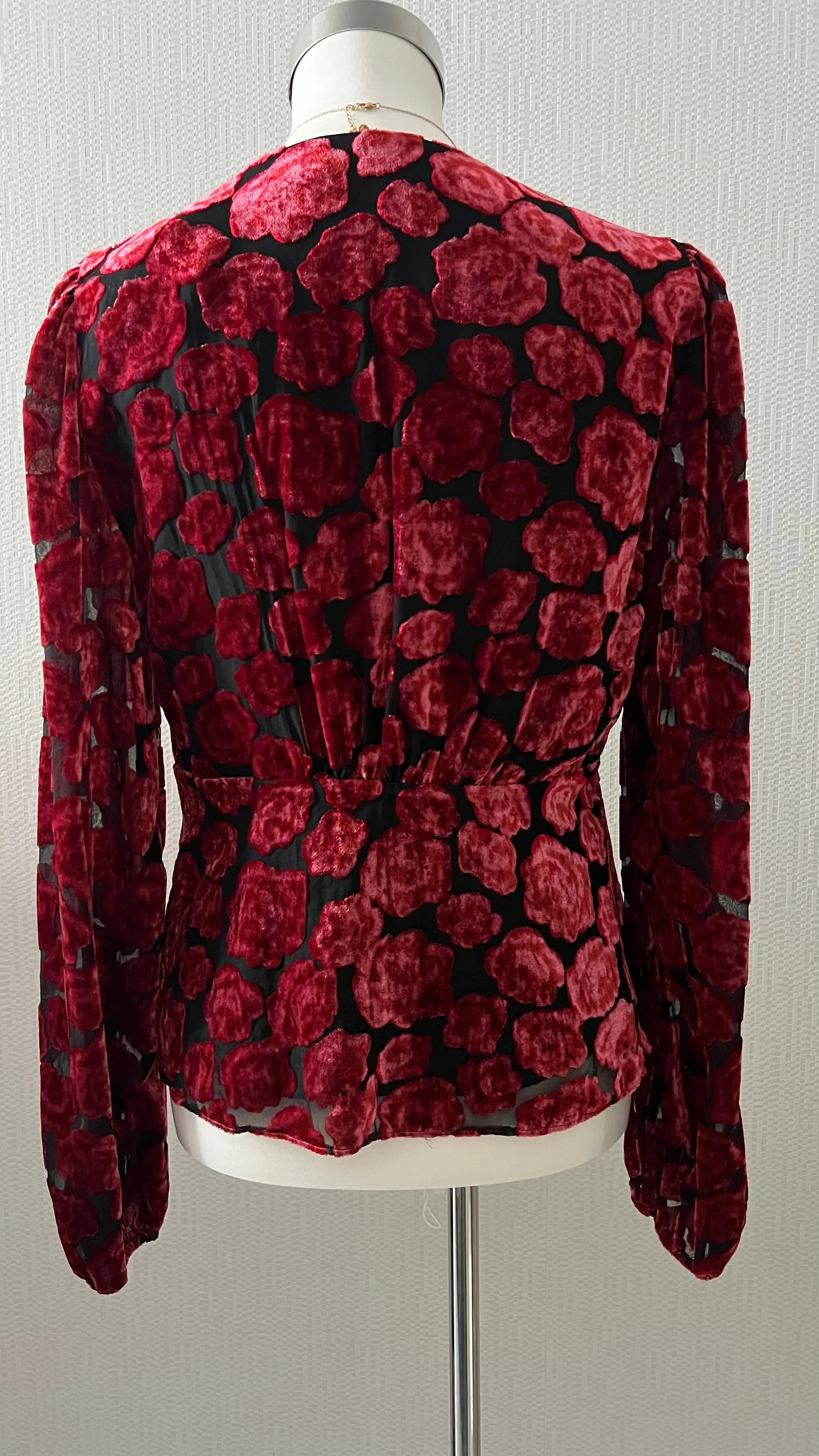 The KOOPLES Top Rock Velours Imprimé fleurs - ARMINE'S STYLE HUB