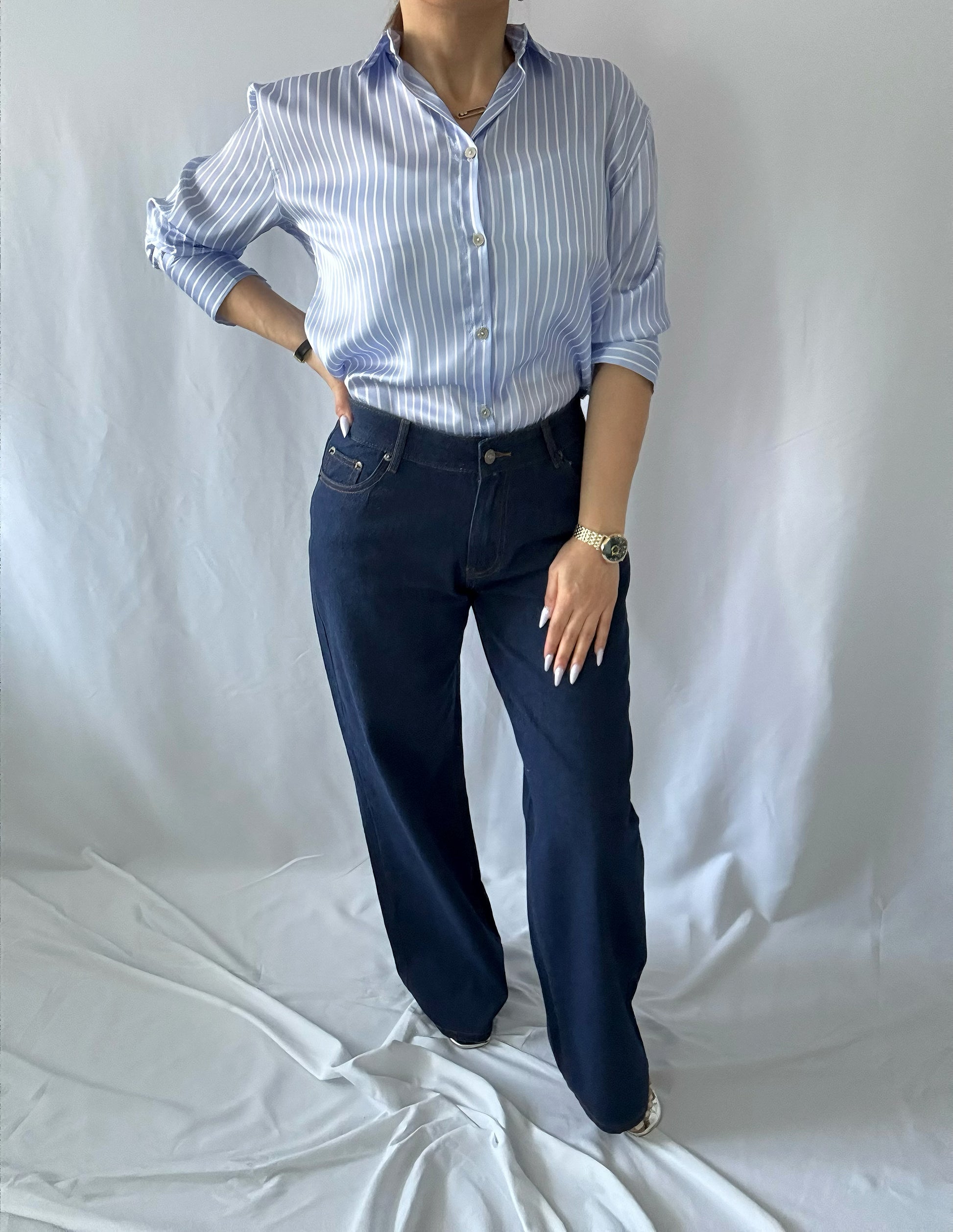 Jeans à jambes larges droites pour femmes – Coupe boyfriend en denim brut - ARMINE'S STYLE HUB