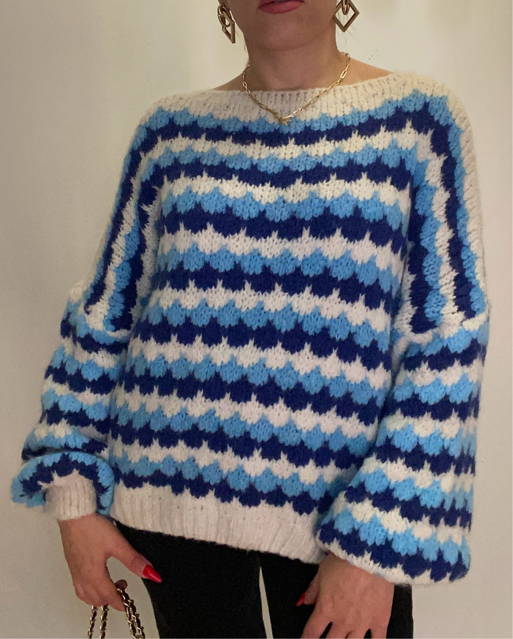 Pull à col bateau audacieux, style Chloé - ARMINE'S STYLE HUB