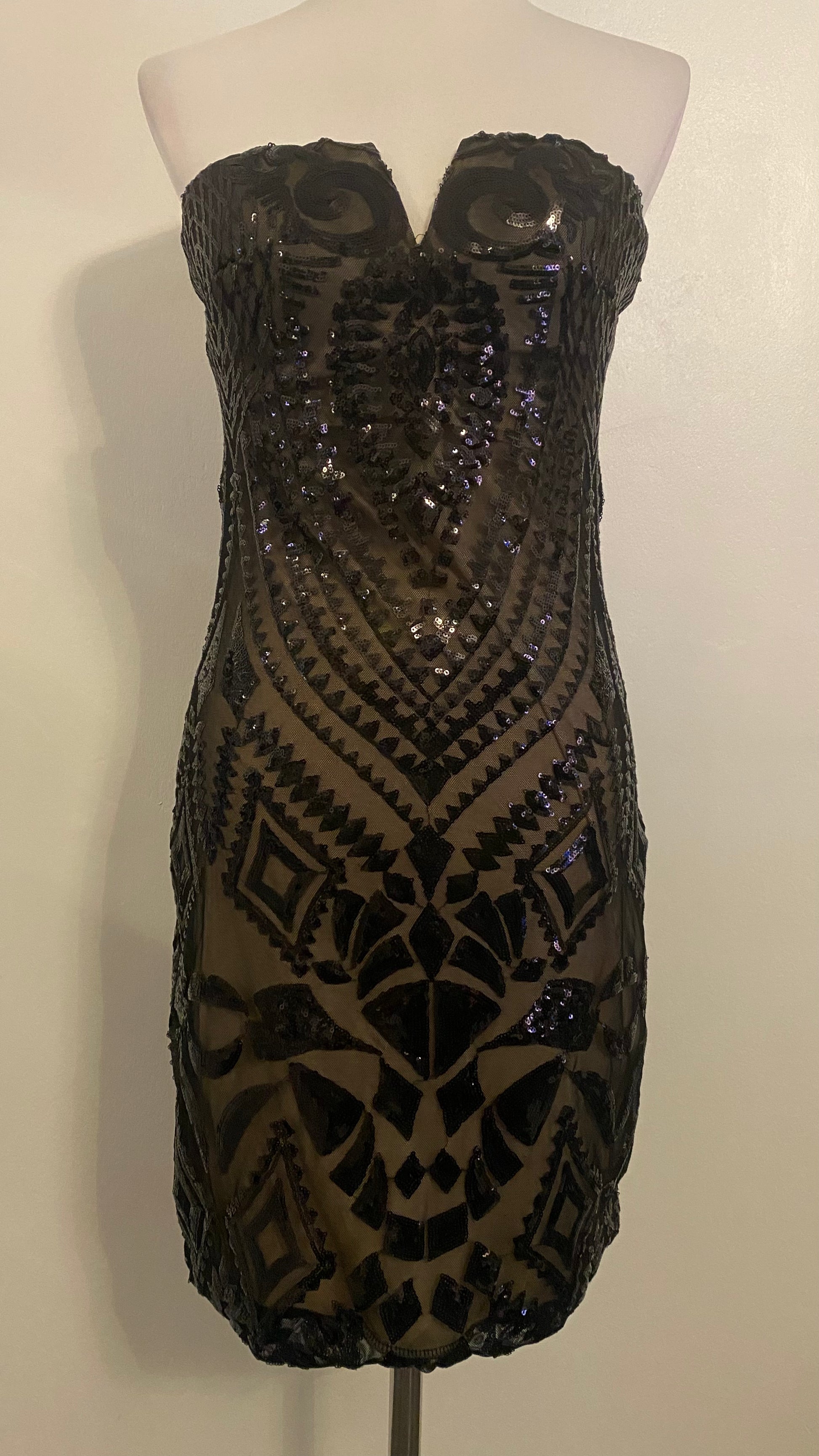 Robe bustier moulante à sequins - ARMINE'S STYLE HUB