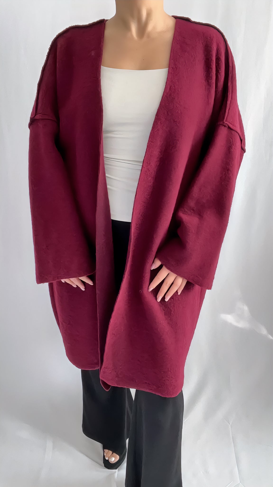Cardigan mi-long en tricot oversize, style décontracté et confortable - ARMINE'S STYLE HUB
