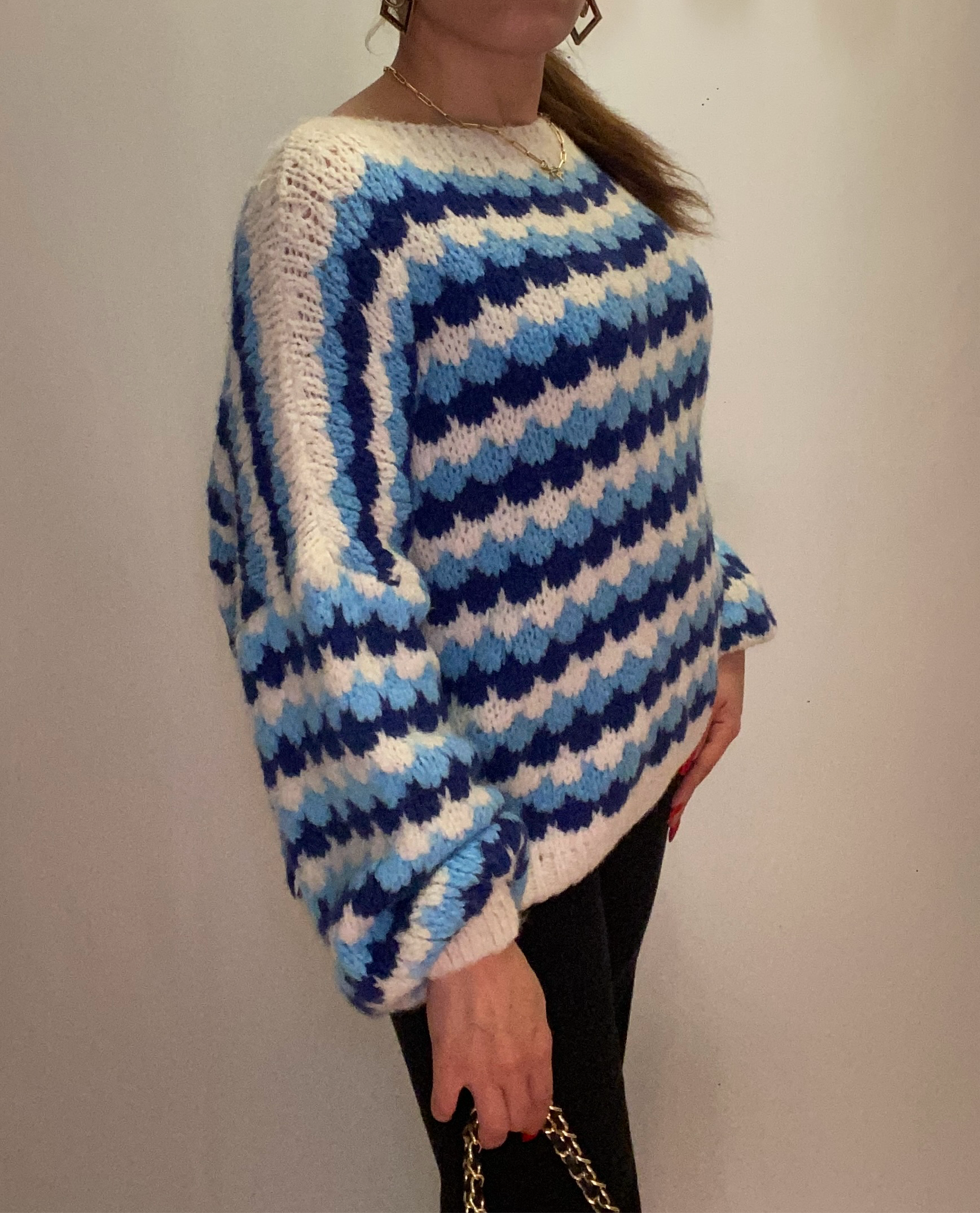 Pull à col bateau audacieux, style Chloé - ARMINE'S STYLE HUB