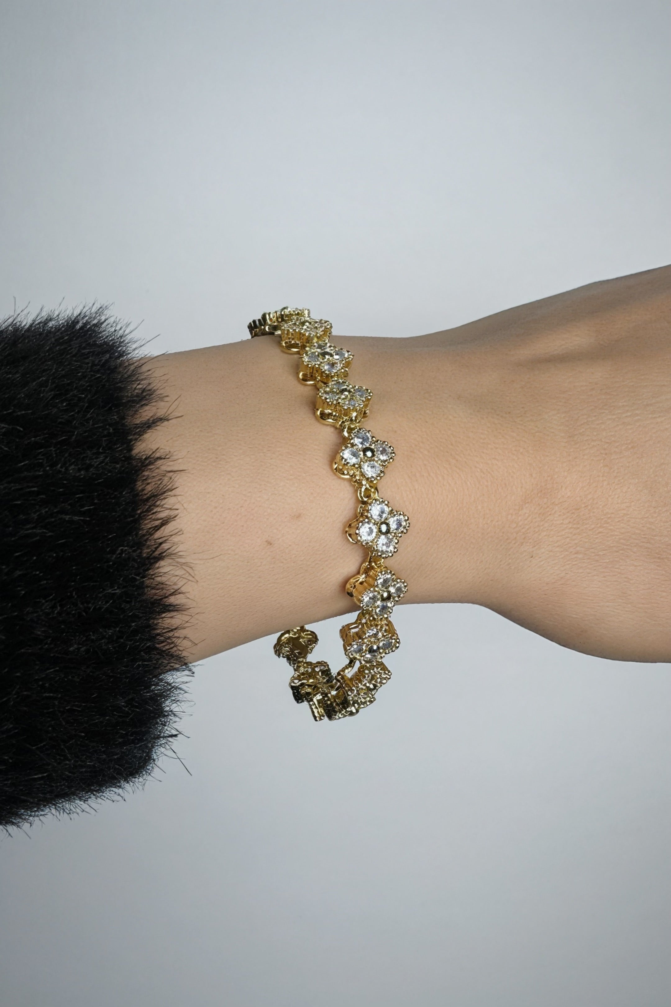 Bracelet à Fleurs -Laiton Plaqué
Or 18K