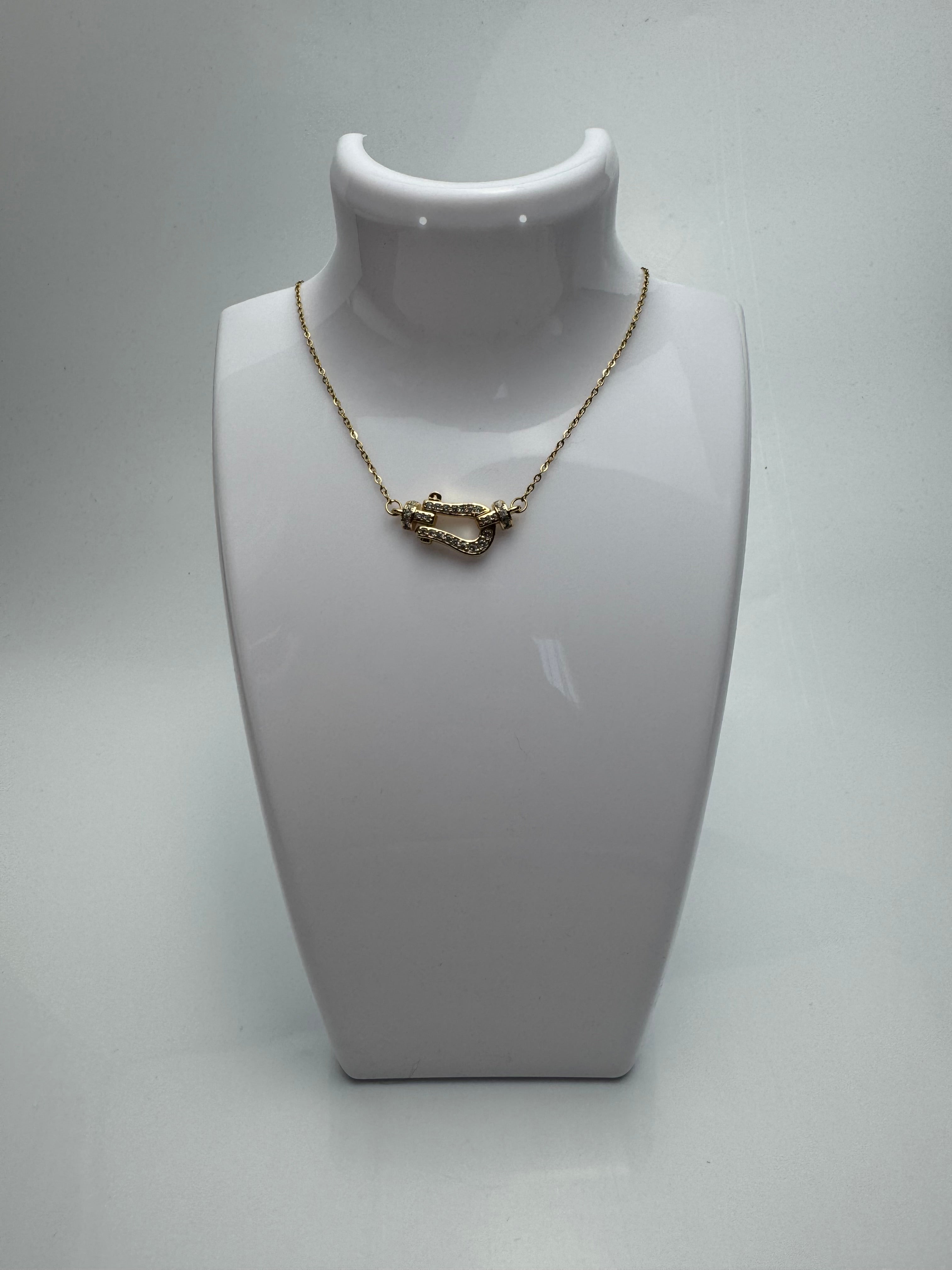 Collier Pendentif en Acier Inoxydable avec Strass Zirconium – Élégance et Brillance, Accessoire Chic et Raffiné
