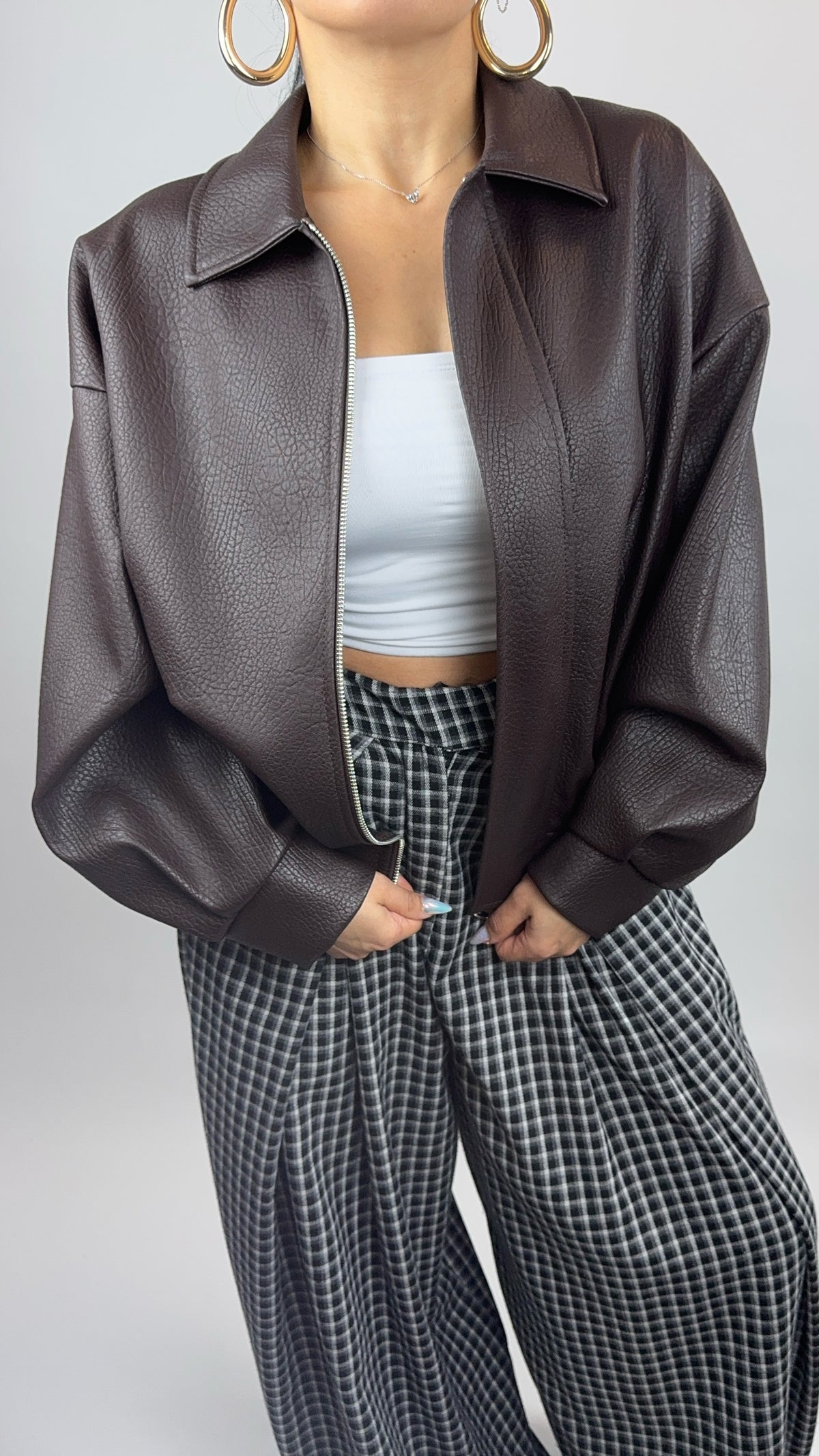 Veste Bomber Oversize en Similicuir Chocolat – Élégance & Tendance