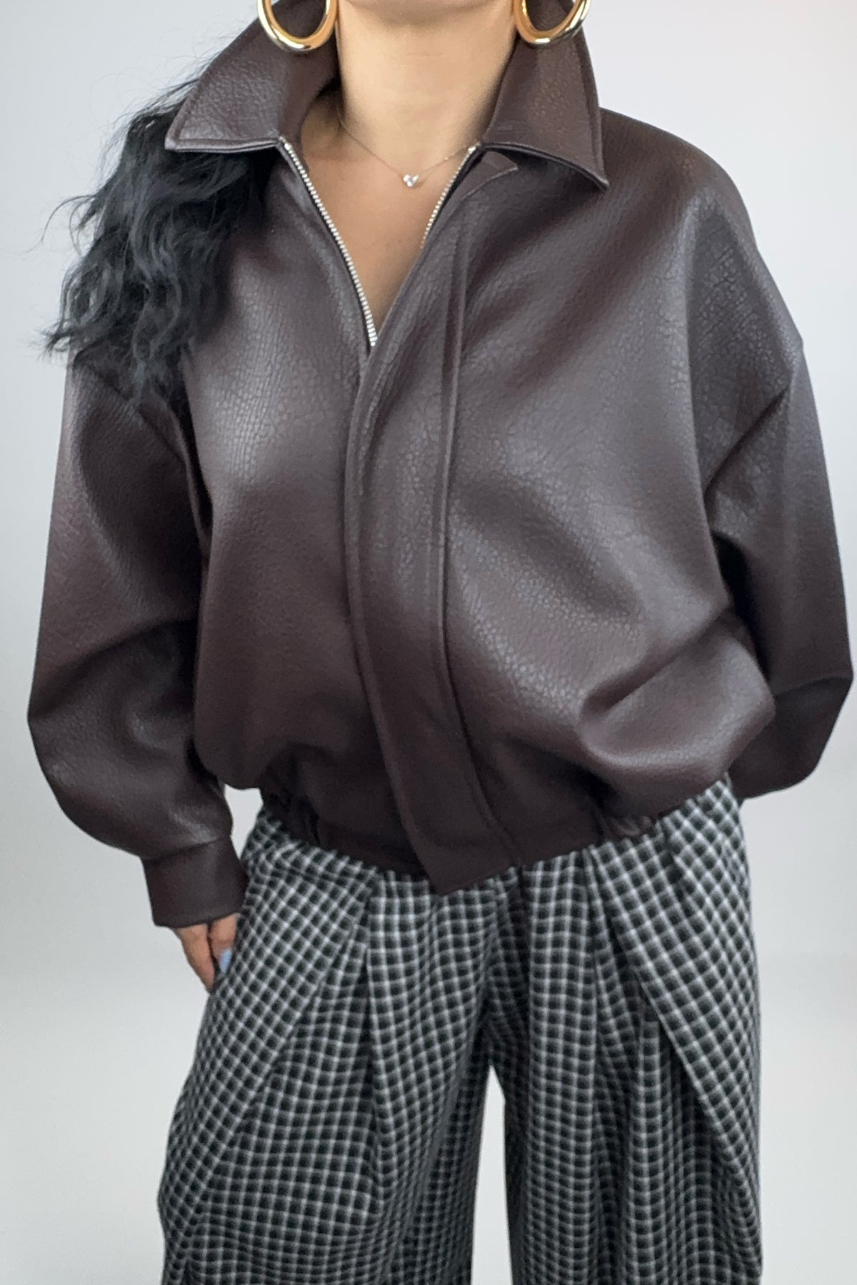 Veste Bomber Oversize en Similicuir Chocolat – Élégance & Tendance
