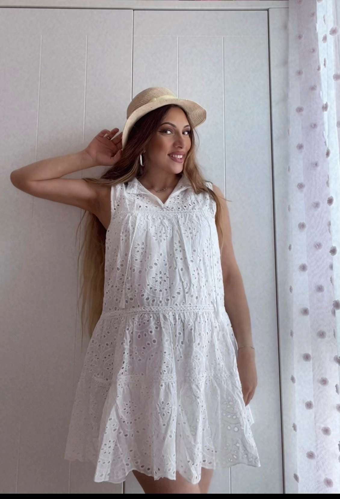 ROBE COURTE FLUIDE AVEC BRODERIE - ARMINE'S STYLE HUB